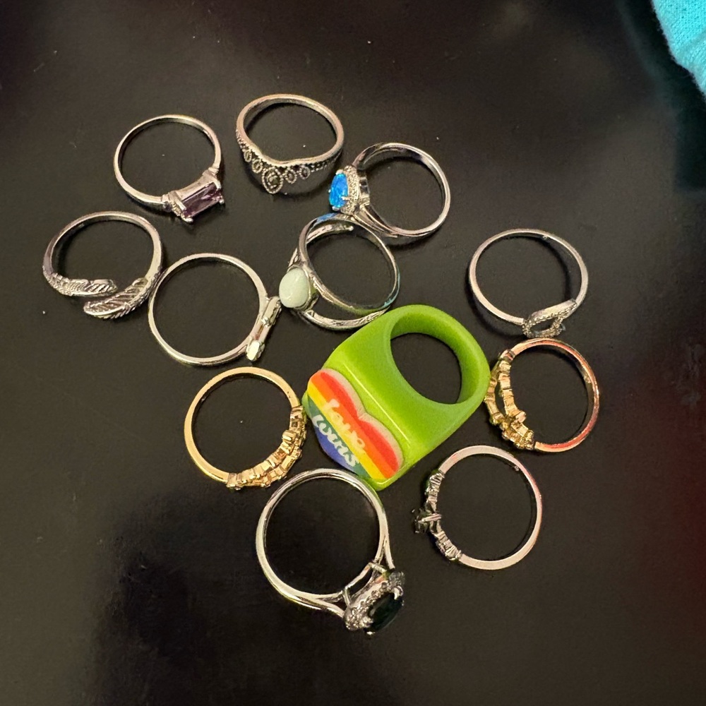 Ring Lot from Torrid and Fragrant Jewels, sizes 7-8
